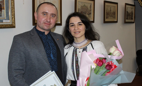 У Дубенському замку презентували виставку подружжя митців із Сарн