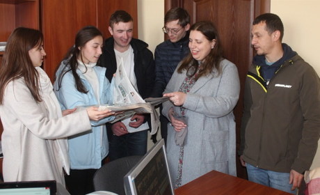 Екскурсія за лаштунки медійників. Городоцький телерадіопресцентр відвідали майбутні журналісти