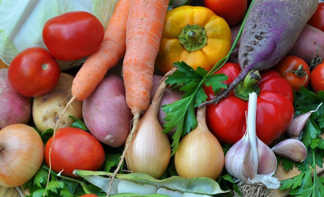 Асортимент свіжих натурпродуктів – до вибору й кольору! А ціни на ринку в Чорткові?