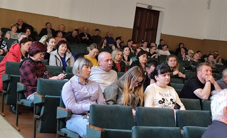Запахи, лагуна і позиція людей: у Дмитрівці обговорили болюче питання для двох громад