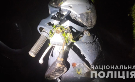 Внаслідок дорожньо-транспортної пригоди у селі Зубків на Червоноградщині травмувався мотоцикліст