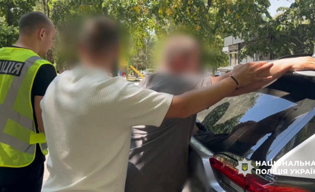 Затримали заступника начальника Одеського районного ТЦК: вимагав хабар за зняття з розшуку