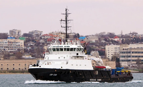 Військово-морські сили України розбили російський буксир, який прямував на острів Зміїний: що відомо