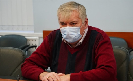 "Микроорганизму наплевать даже на наличие автомата" - головний санлікар Херсонщини Юрій Ромаскевич