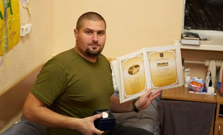 Нетішинський воїн Василь Войцеховський отримав відзнаку Верховної ради