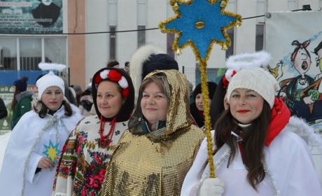 Щедрівки, спортивні розваги та катання на санках: як сватівчани у щедрий вечір відпочивали (відео)