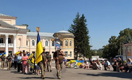 Первомайськ попрощався із захисником України Сергієм Гостішевим