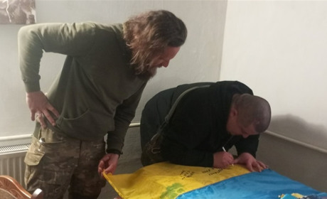 «До мами на борщ»: подружжя волонтерів із Мигії продовжує пригощати захисників
