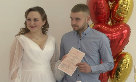 Скільки пар стало на весільний рушник у День закоханих у Шостці