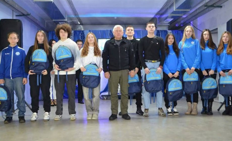 Миколаївських спортсменів відзначили цінними подарунками