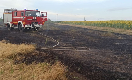 Вогнеборці Захарівщини долають численні пожежі в екосистемах Захарівської та Затишанської громад