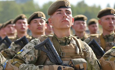 Військовослужбовцям Шепетівської громади придбали спеціалізоване обладнання та бронежилети