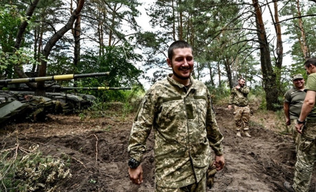 Як брав в полон російського льотчика та в честь кого хоче назвати сина: історія захисника Чернігова