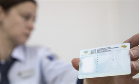 У Міністерстві внутрішніх справ попереджають про перебої у видачі водійських прав