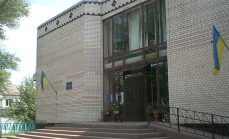 Прийшла у суд з револьвером