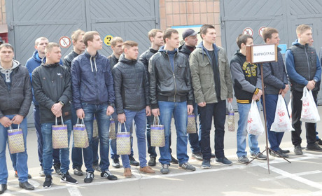 З Покровсько-Селидівського військкомату проводжали до армії призовників