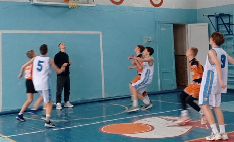 Турнір із баскетболу до Дня Збройних Сил України пройшов у Первомайському ліцеї «Ерудит»