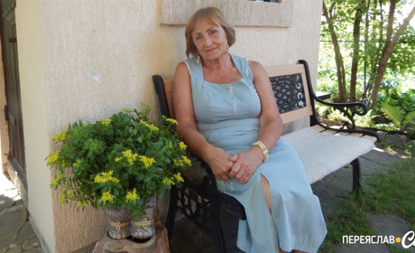 «По пів року на дачі живу – аж поки вино виграє». Як живе на пенсії колишня суддя Катерина Овдієнко