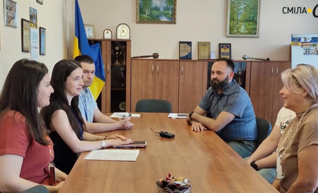 Допомога ВПО: міський голова підписав меморандум із представниками французької організації