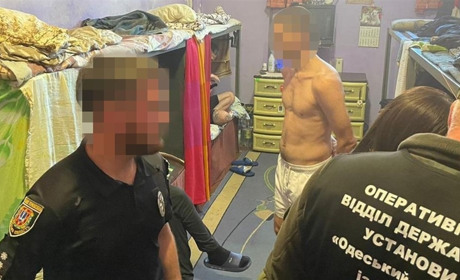 Злодій, поки чекав вироку у СІЗО, встиг ошукати ще 30 одеситів на 15 тисяч гривень