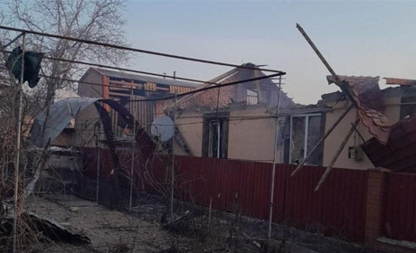 На Херсонщині окупанти атакували житлові будинки та критичну інфраструктуру