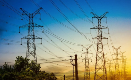 Пошкоджень зазнали об’єкти генерації: енергетики Хмельниччини пояснили причини жорстких графіків