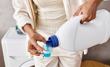 Як вибрати універсальний гель для прання: головні характеристики якісного засобу