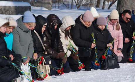 Через два роки очікувань Герой повернувся «на щиті». Шосткинщина попрощалась зі своїм захисником