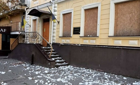 На Херсонщині армія рф атакувала житлові квартали, критичну та соціальну інфраструктуру