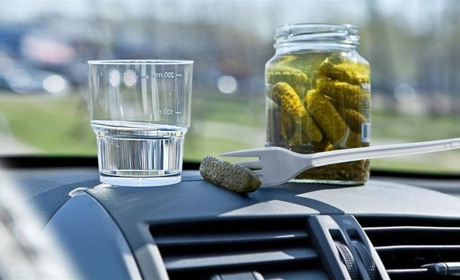 Два транспортных средства опрокинулось на разных участках дороги. Причина - пьяные водители