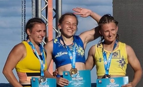 Спортсменка з Сарн перемогла на чемпіонаті світу з пляжної боротьби