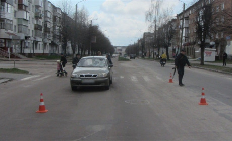 На пішохідному переході у Шостці сталась аварія