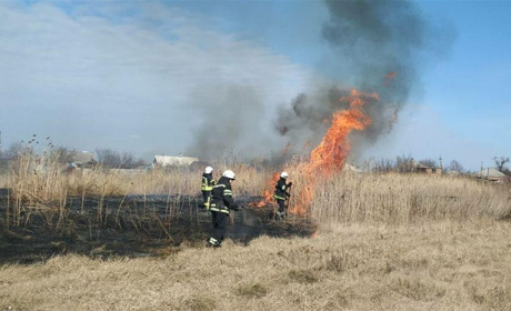 За три дні у Сватовому та районі сталося 10 пожеж. Що і де горіло