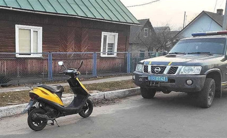 У Володимирці затримали молодика з Рафалівки, який викрав скутер