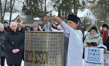 Водохреща у Старокостянтинові: у храмах міста відбулося велике освячення води