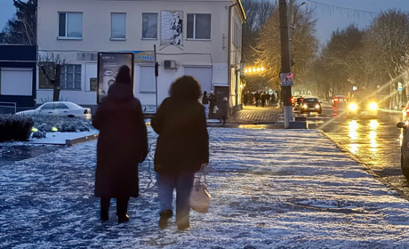 У Глухові засніжило: як виглядає місто, коли зима схожа на зиму (ФОТО)