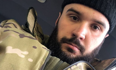 Захисник із Глухова просить допомоги в закритті збору на автомобіль для його підрозділу