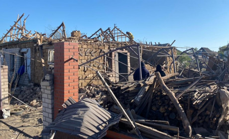 Окупанти з артилерії обстріляли Голу Пристань на Херсонщині. Є поранені