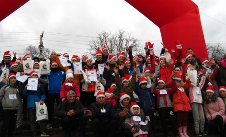 Забіг «Run up»: 150 людей і всі у новорічних шапках