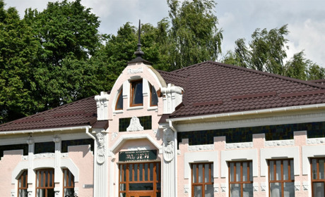 У Жмеринці відремонтували покрівлю міського історичного музею: фото