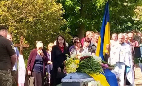На Чернігівщині провели в останню путь захисника Григорія Ситника