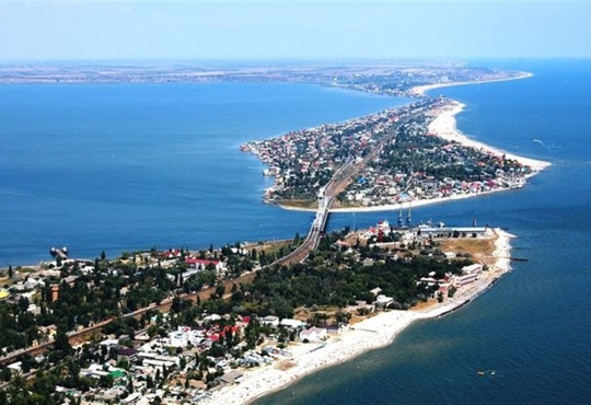 Затока 2026 біля станції Лиманської. Яке море, ціни й готелі працюють для туристів