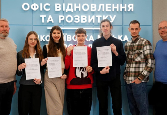 Нове життя скверу «Вітрильний» у Миколаєві. Як молодь бачить його реконструкцію?