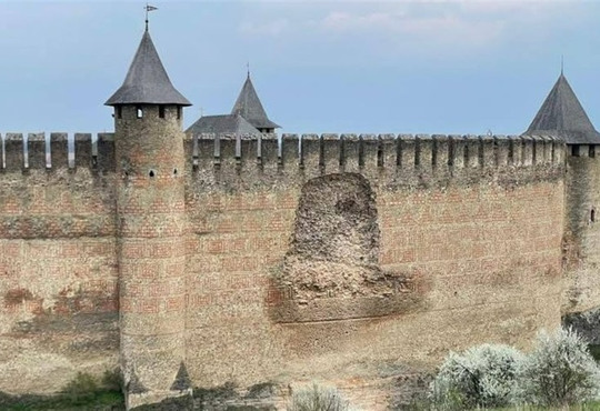 У Хотинській фортеці обвалилася стіна. Який стан одного з архітектурних чудес України