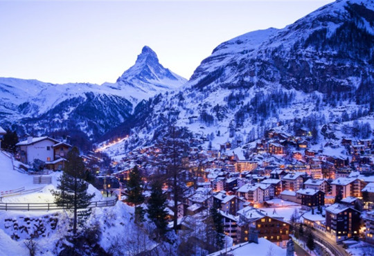 Де взимку відпочивають найбагатші люди світу. Три розкішні курорти Європи