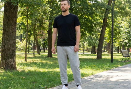 Літній чоловічий гардероб: комфорт без компромісів