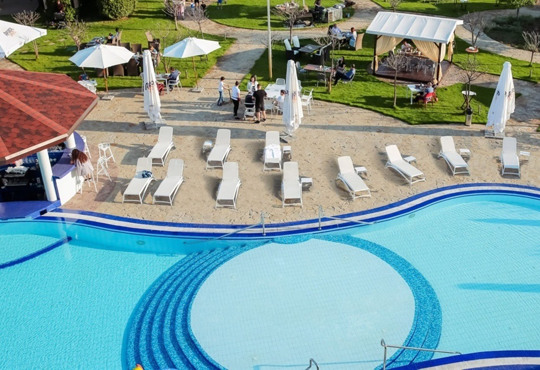 Загородный комплекс в поселке Вишенки