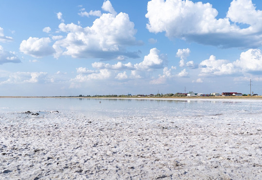 5 лікувальних озер Арабатської стрілки, де можна провести вихідні