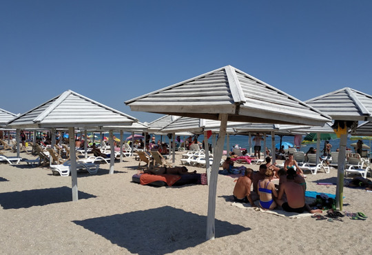 3 найкращі бердянські пляжі: зі зручностями та розвагами