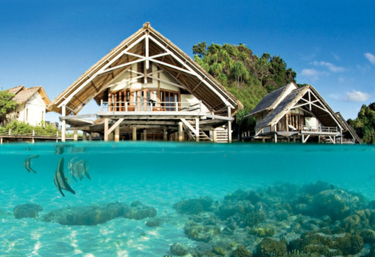 Со спальни прямо на глубину: подборка самых красивых вилл над водой